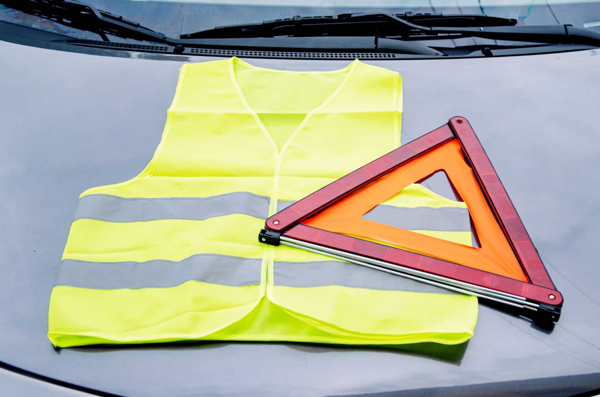 Pack de sécurité pour voiture - Triangle + gilet de signalisation